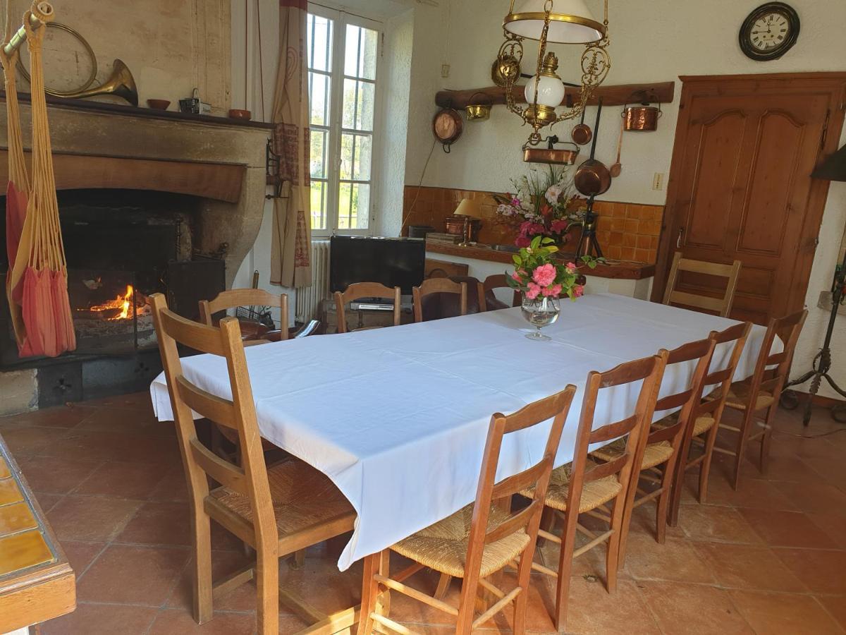 Chateau Rosemont - Grande Maison Familiale Campagne Dans Le Medoc Avec Piscine Et Tennis A 15 Mn Bordeaux Labarde المظهر الخارجي الصورة