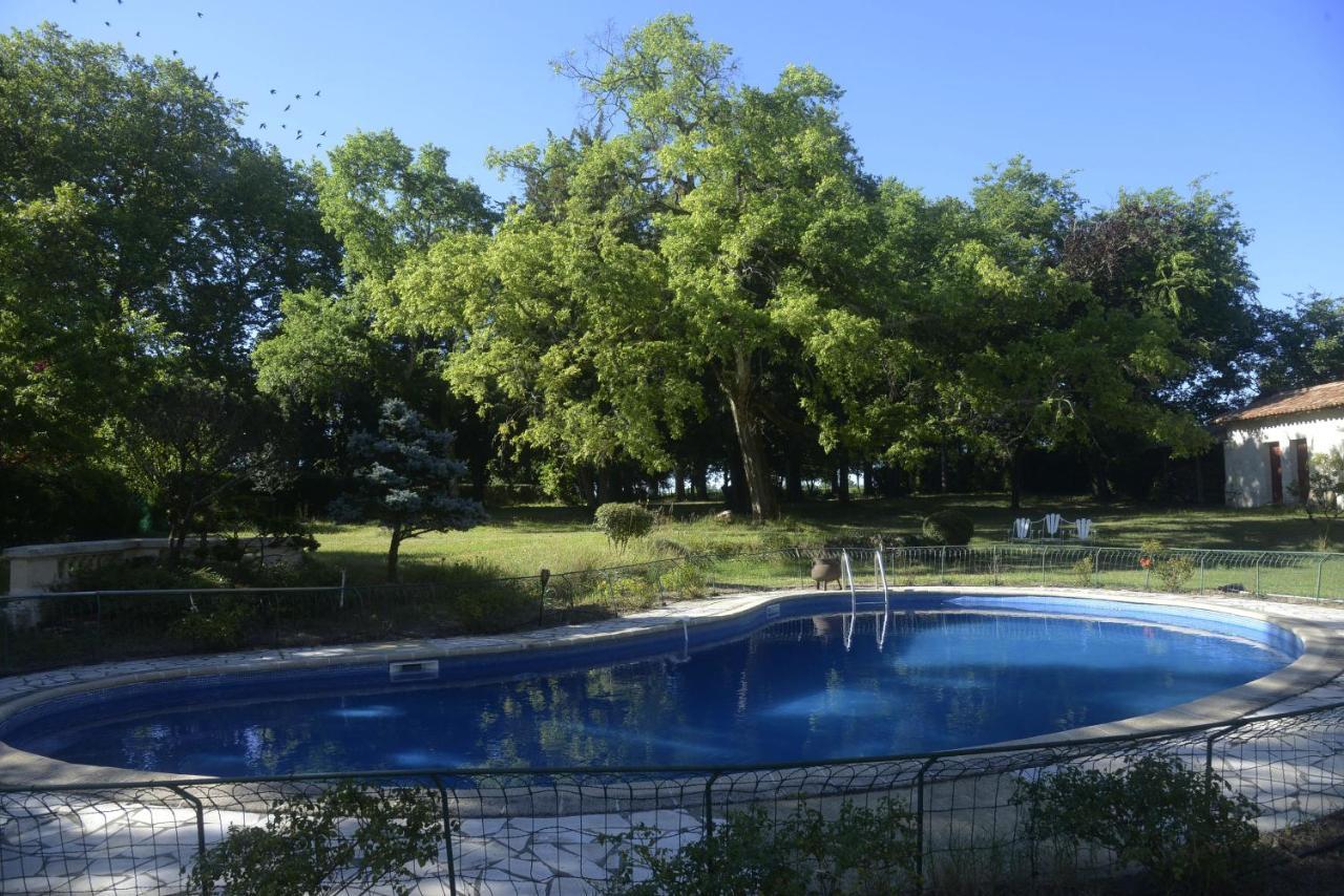 Chateau Rosemont - Grande Maison Familiale Campagne Dans Le Medoc Avec Piscine Et Tennis A 15 Mn Bordeaux Labarde المظهر الخارجي الصورة