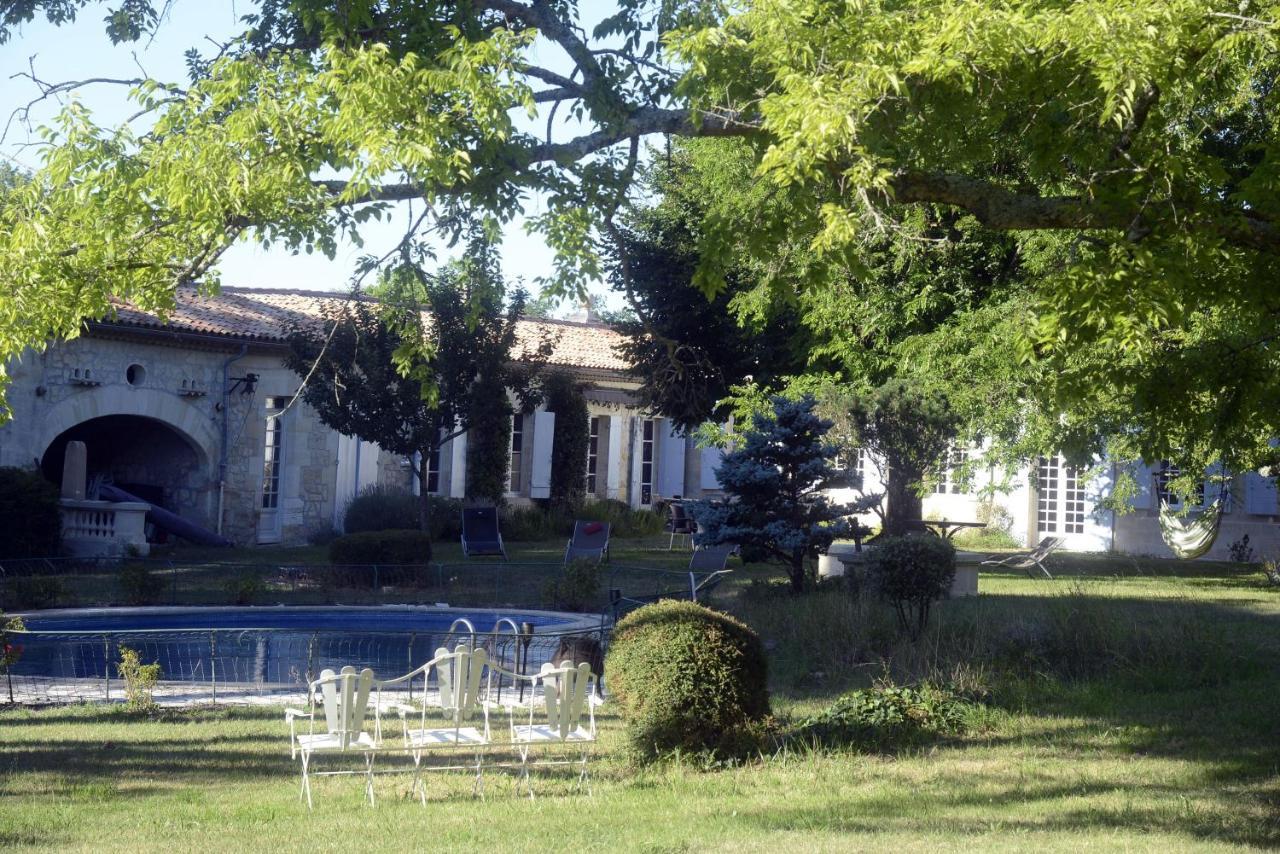 Chateau Rosemont - Grande Maison Familiale Campagne Dans Le Medoc Avec Piscine Et Tennis A 15 Mn Bordeaux Labarde المظهر الخارجي الصورة