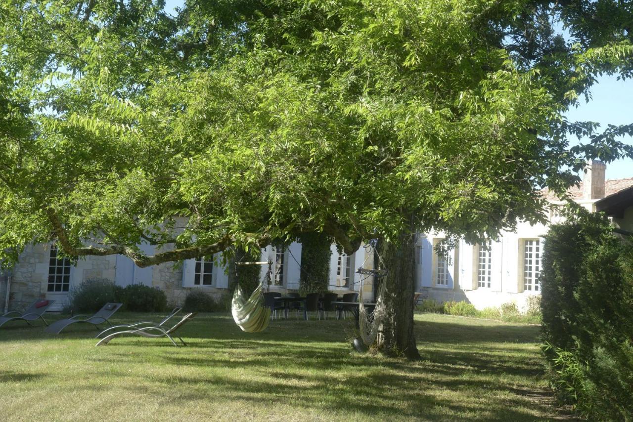 Chateau Rosemont - Grande Maison Familiale Campagne Dans Le Medoc Avec Piscine Et Tennis A 15 Mn Bordeaux Labarde المظهر الخارجي الصورة
