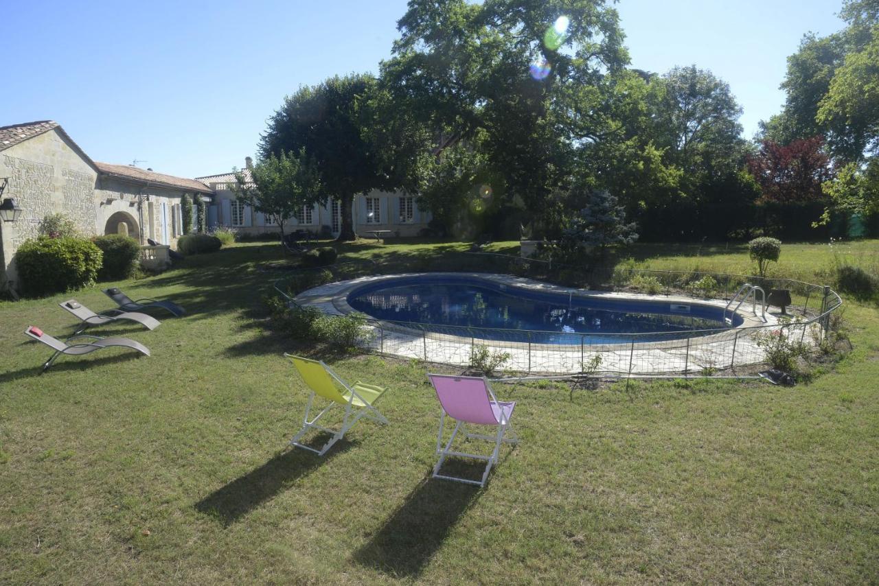 Chateau Rosemont - Grande Maison Familiale Campagne Dans Le Medoc Avec Piscine Et Tennis A 15 Mn Bordeaux Labarde المظهر الخارجي الصورة