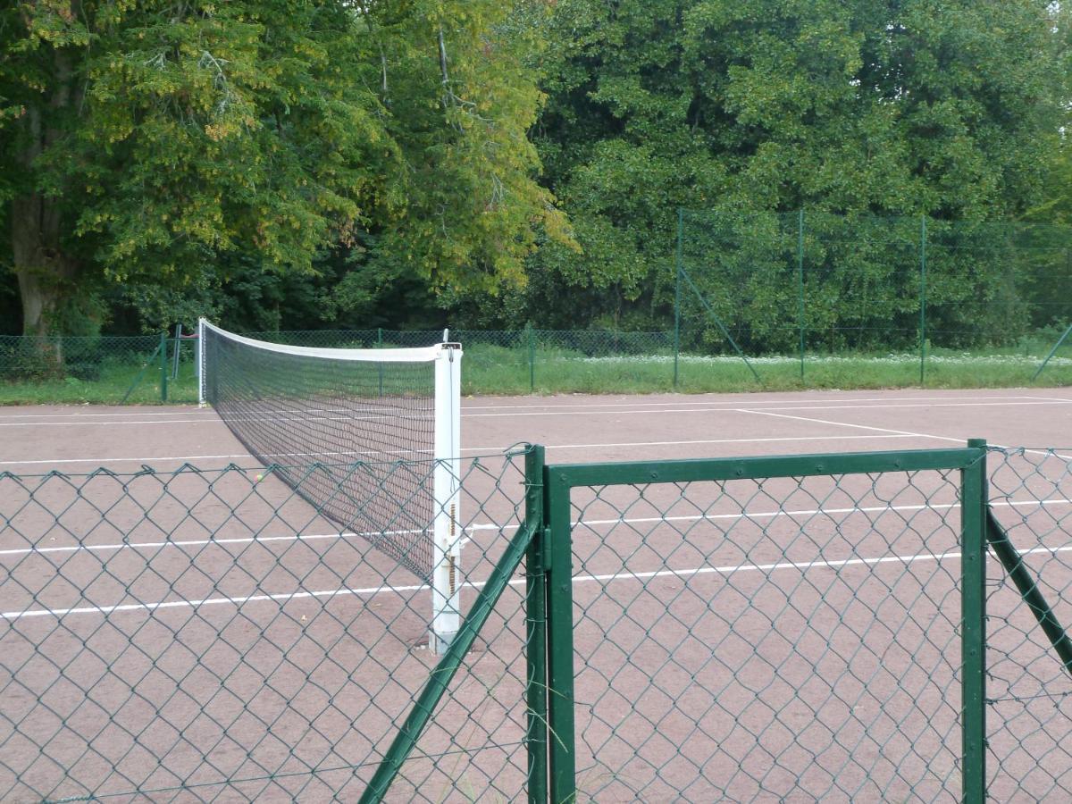 Chateau Rosemont - Grande Maison Familiale Campagne Dans Le Medoc Avec Piscine Et Tennis A 15 Mn Bordeaux Labarde المظهر الخارجي الصورة