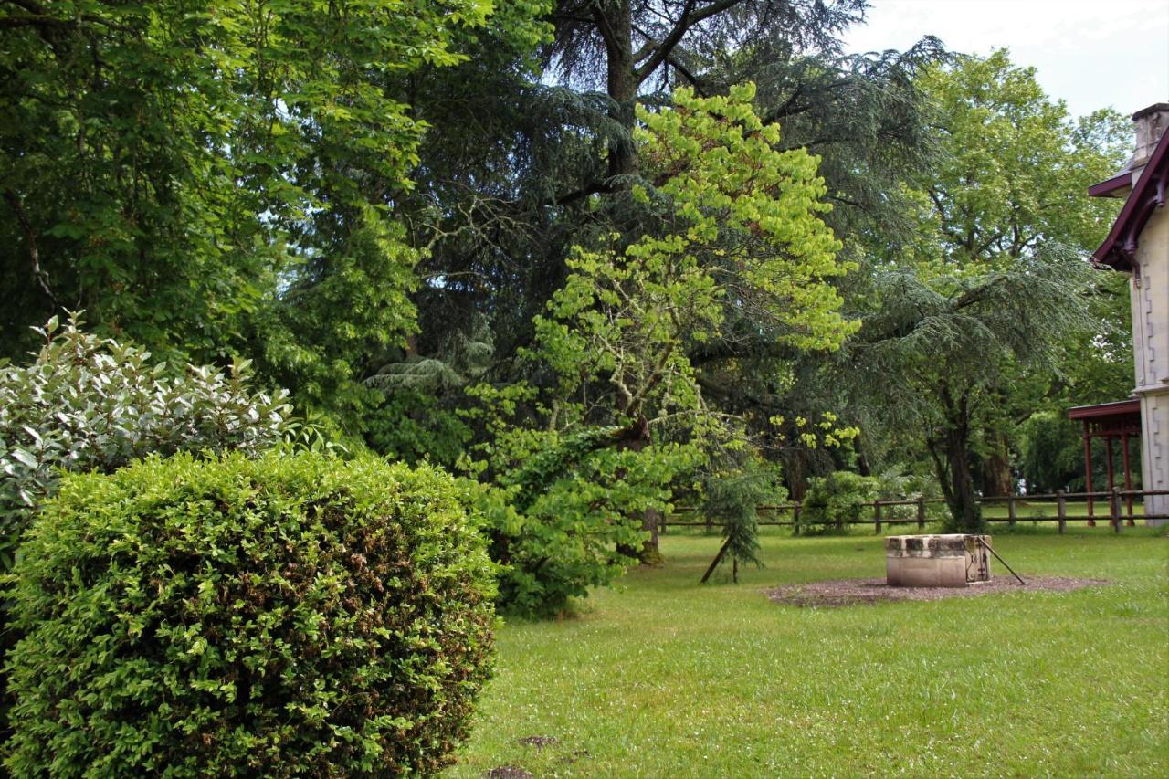 Chateau Rosemont - Grande Maison Familiale Campagne Dans Le Medoc Avec Piscine Et Tennis A 15 Mn Bordeaux Labarde المظهر الخارجي الصورة